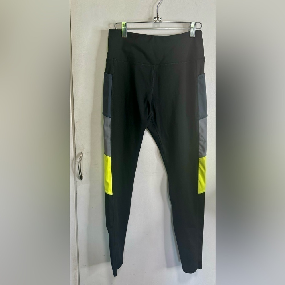 Love & Sports Leggings with side pockets ~ Size M